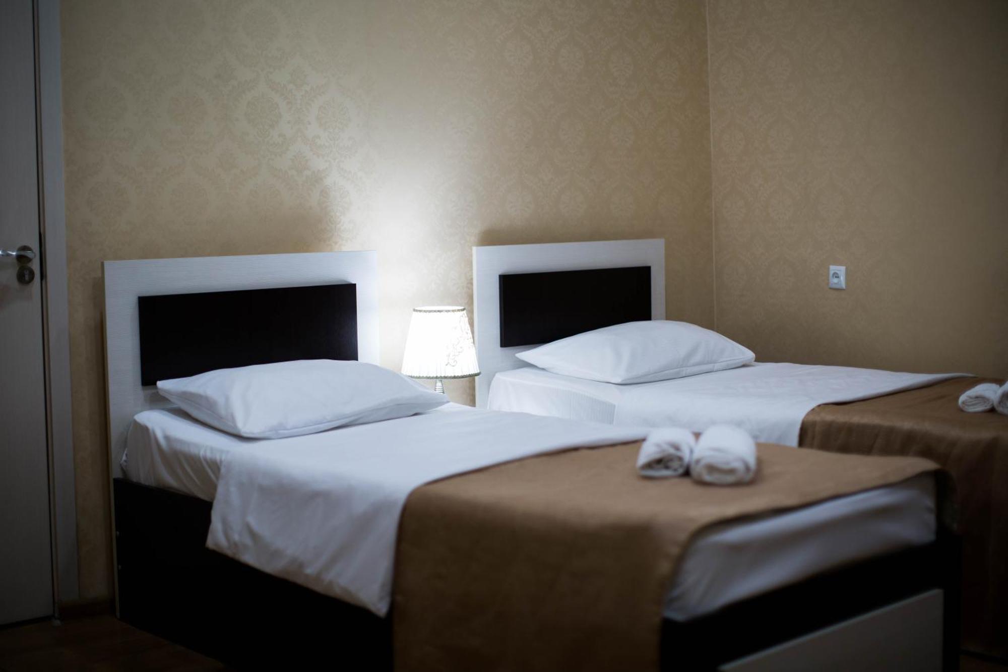 Hotel Care Inn Tbilisi Exterior foto