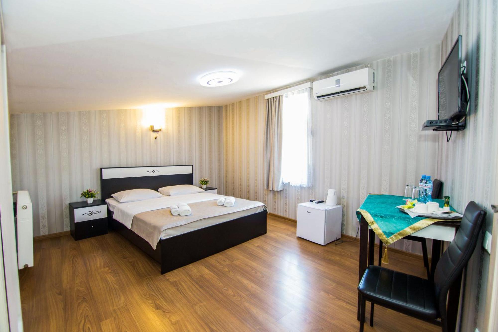 Hotel Care Inn Tbilisi Exterior foto